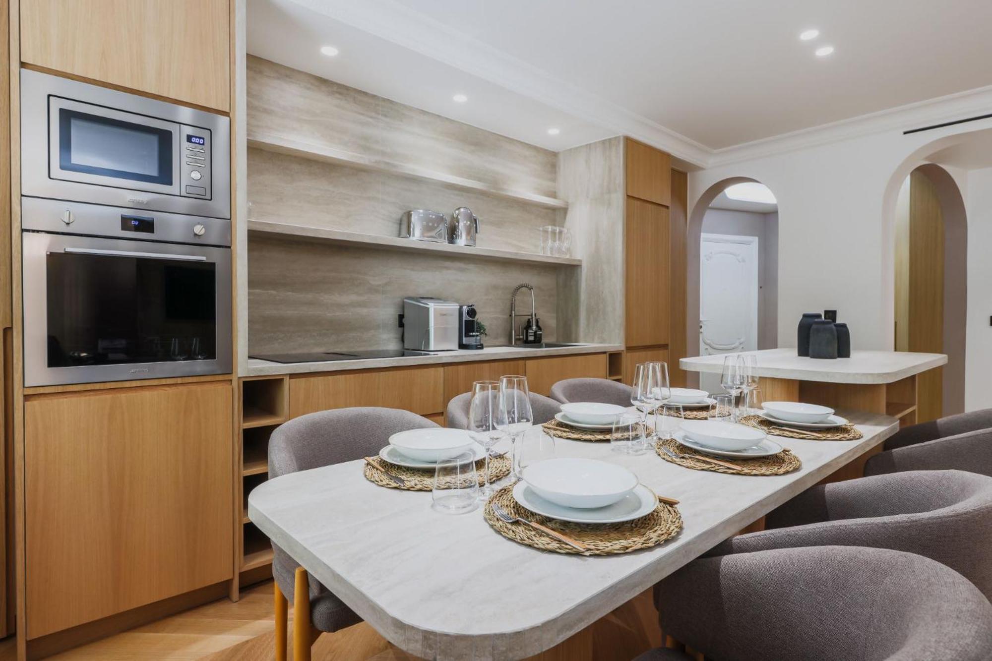 Exceptional Flat - 1bd 6p- Arc De Triomphe * Parijs